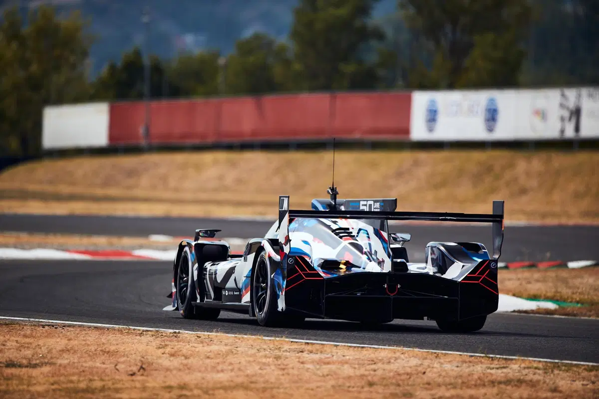BMW torna a Le Mans nel 2024: ecco le nuove foto della M Hybrid V8 (4)
