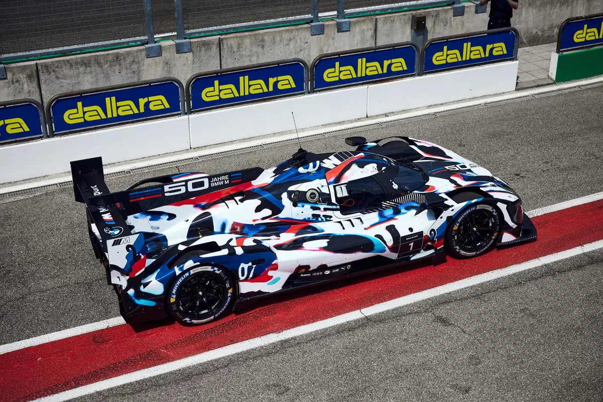 BMW torna a Le Mans nel 2024: ecco le nuove foto della M Hybrid V8 (8)