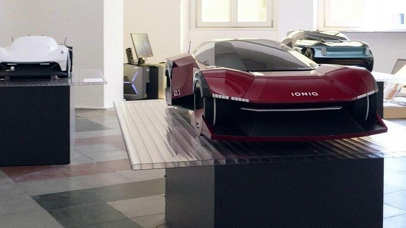 IED Torino e Hyundai Europa disegnano prototipi straordinari: il futuro possibile [compatto a idrogeno]