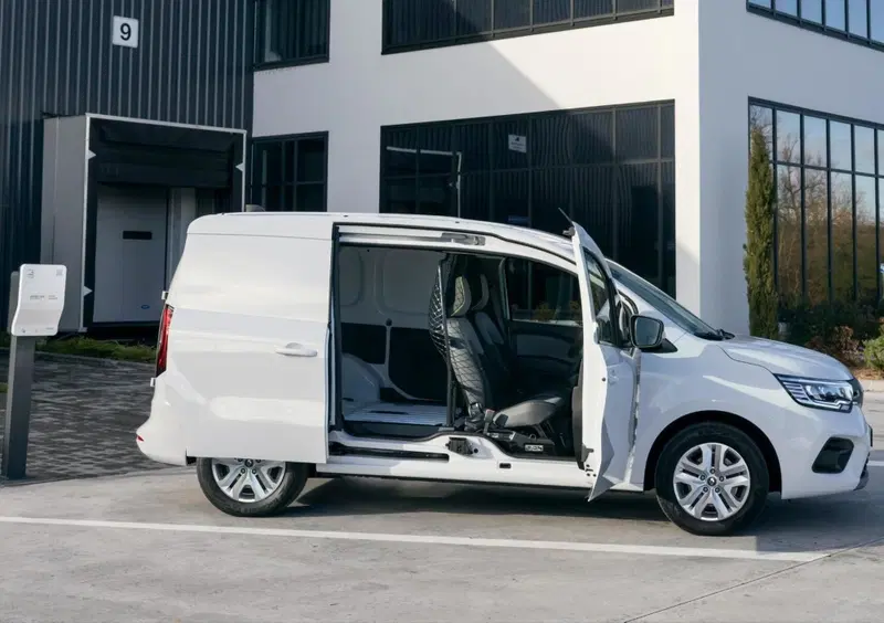 Renault Kangoo (2022-24) (12)