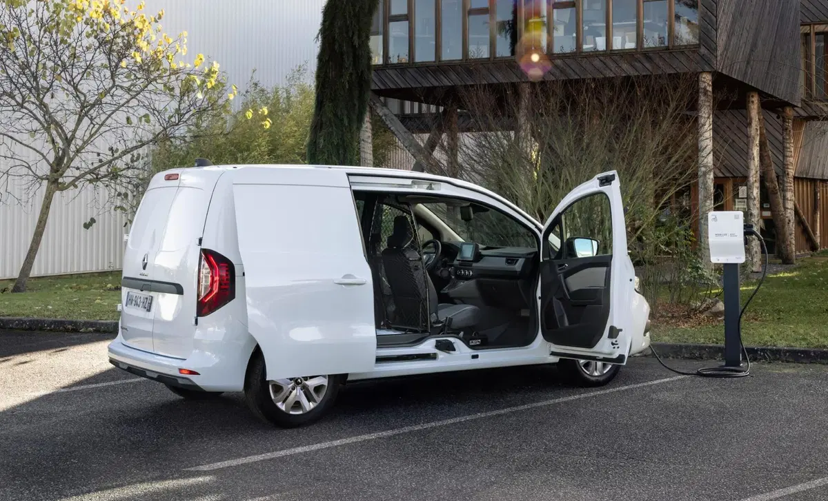 Renault Kangoo (2022-24) (10)