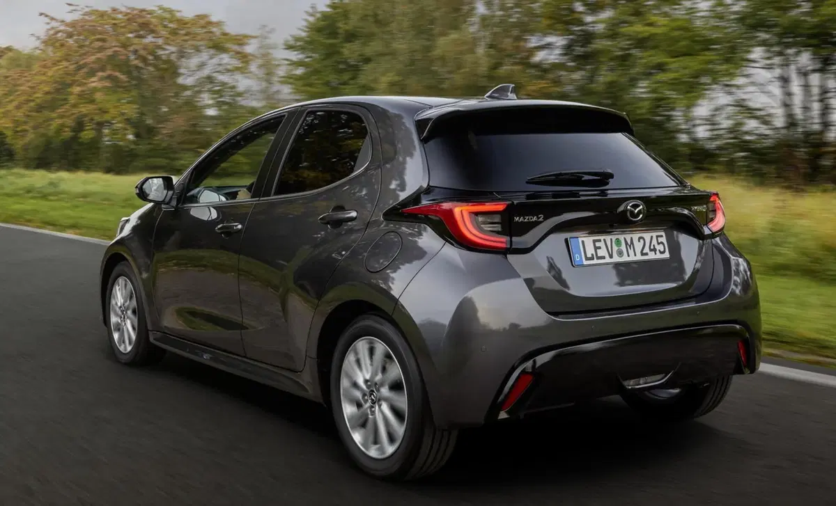Mazda Mazda2 Hybrid 1.5 VVT e-CVT Full Hybrid Electric Select (2)