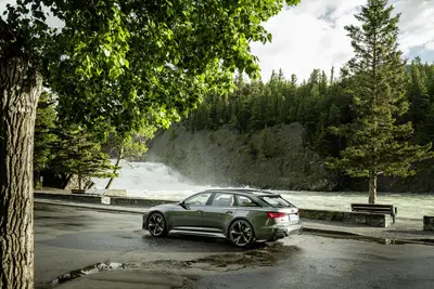 L'Audi RS6 compie vent'anni: storia e prova [VIDEO]