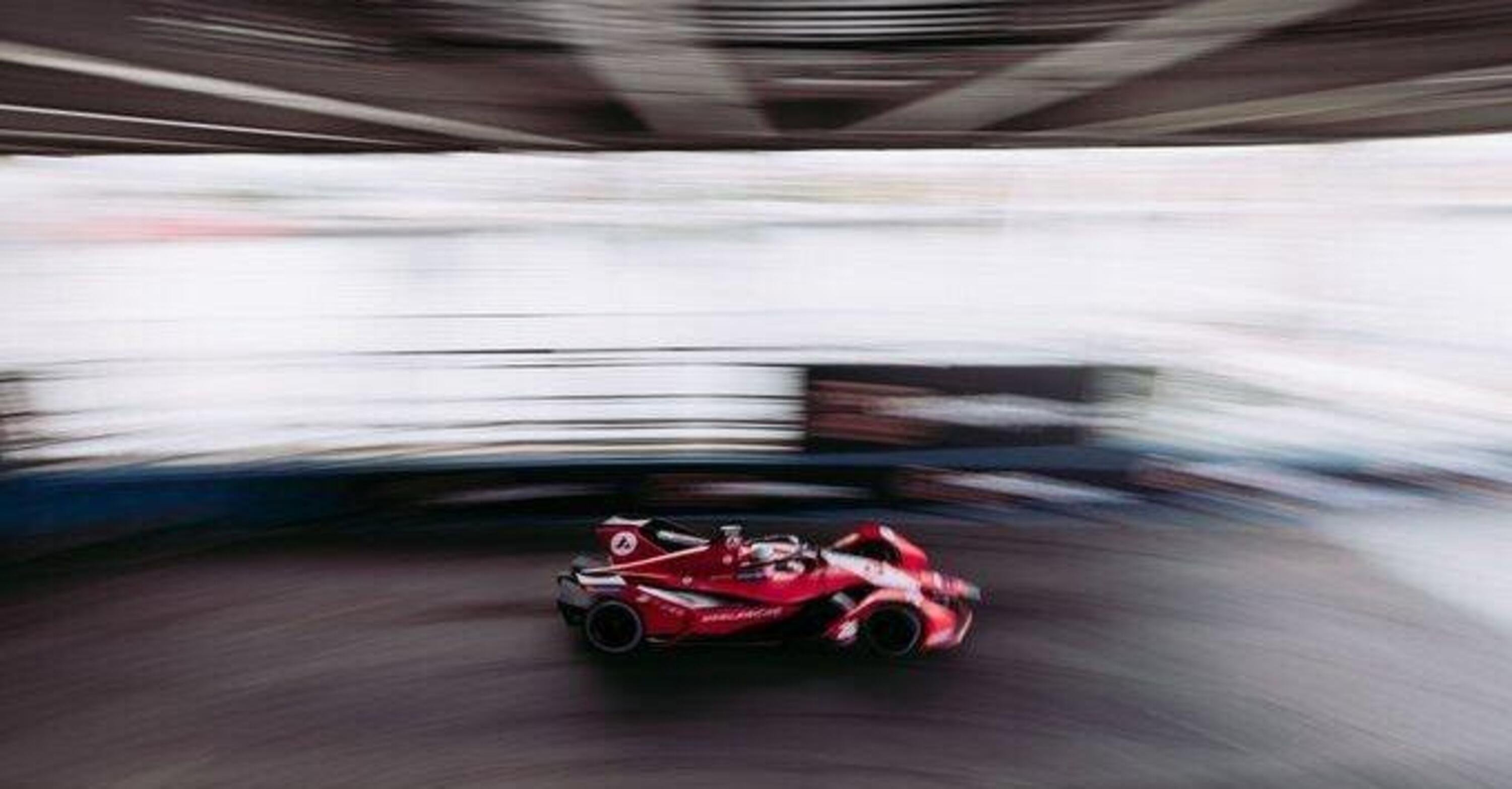 Formula E, ePrix Londra 2022: pole per Dennis. Giovinazzi terzo