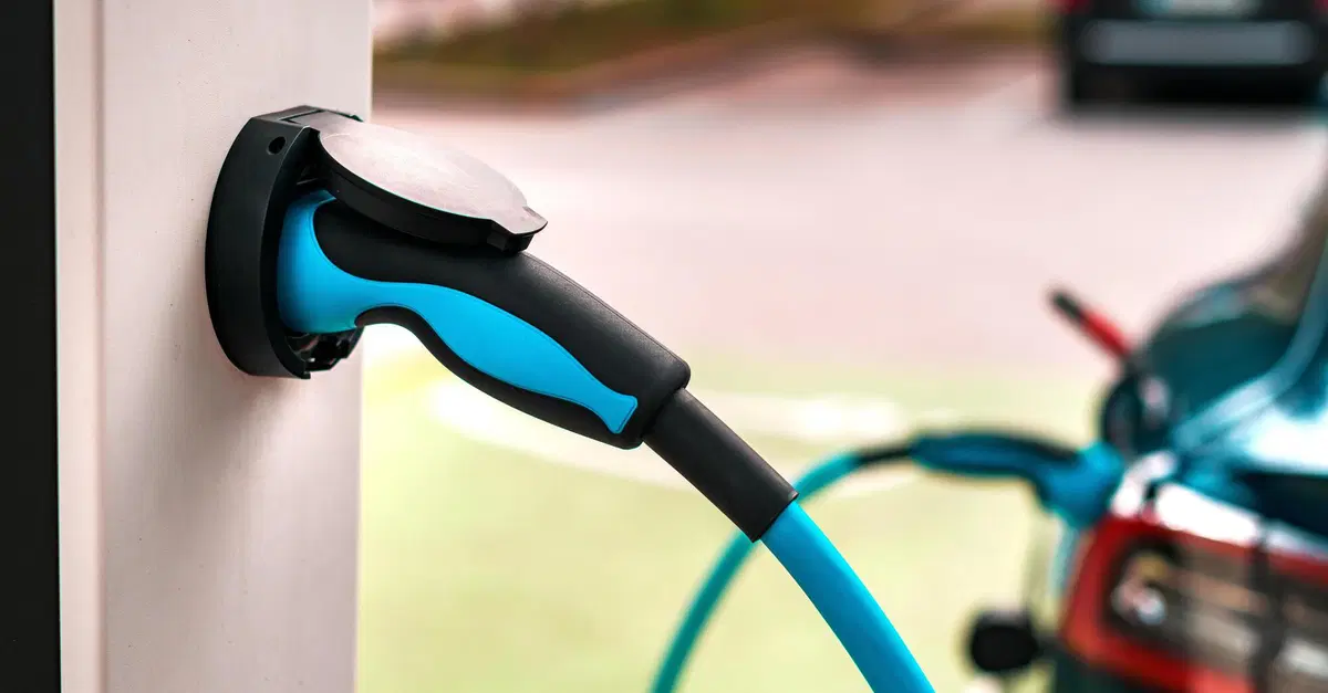 In numeri in Europa non vanno bene: le ibride plug-in sono gi&agrave; al capolinea