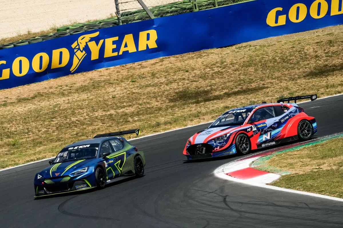 Domenica a Vallelunga con Cupra e l'ETCR 2022 (18)