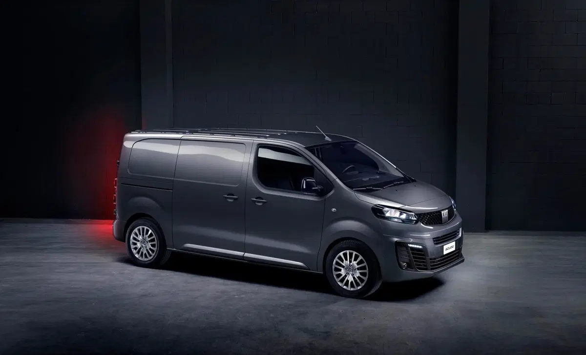 Fiat Scudo Furgone 2.0 BlueHDi 145CV AT8 PL-SL-TN Furgone Lounge (4)