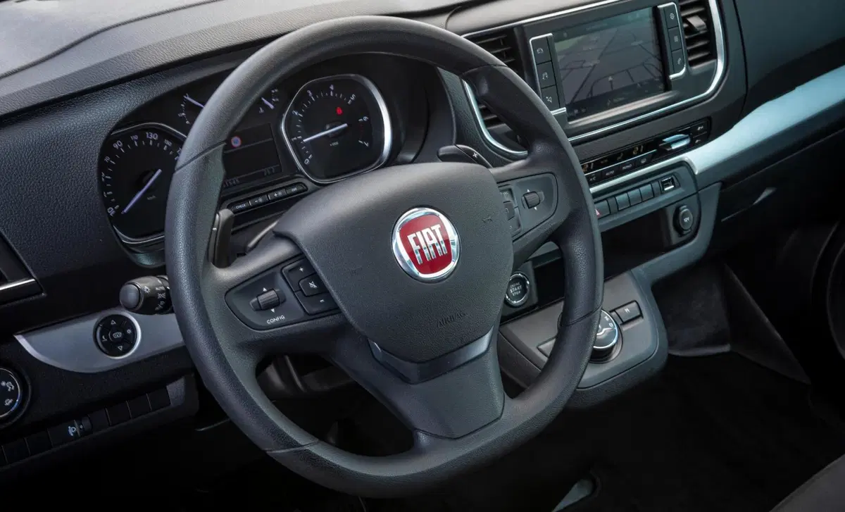 Fiat Scudo Furgone 2.0 BlueHDi 145CV AT8 PL-SL-TN Furgone Lounge (9)
