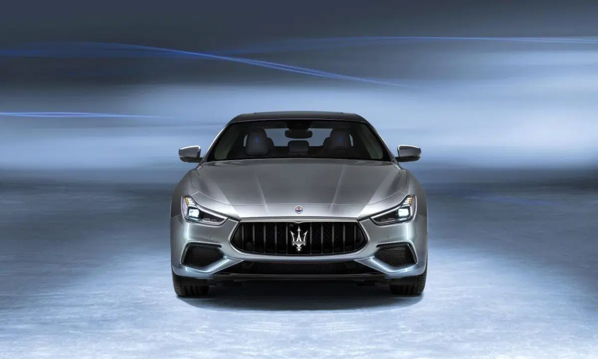 Maserati Ghibli Hybrid, la prima ibrida del Tridente (2)