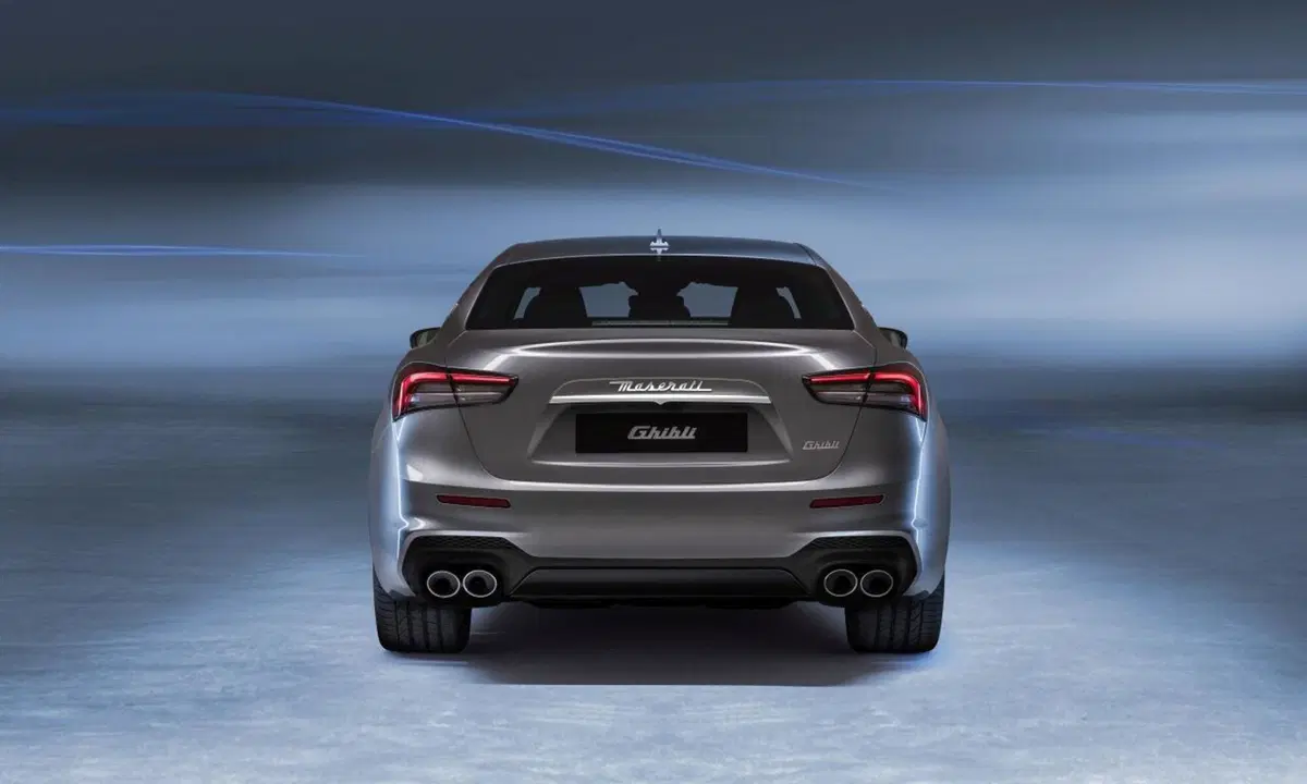 Maserati Ghibli Hybrid, la prima ibrida del Tridente (3)