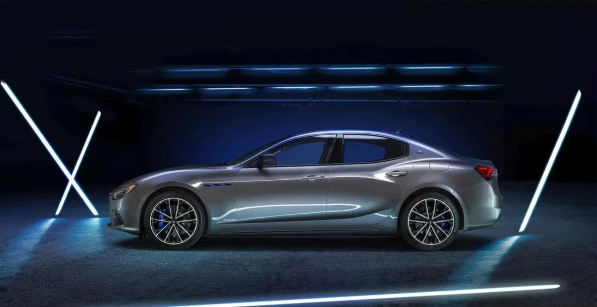 Maserati Ghibli Hybrid, la prima ibrida del Tridente (15)