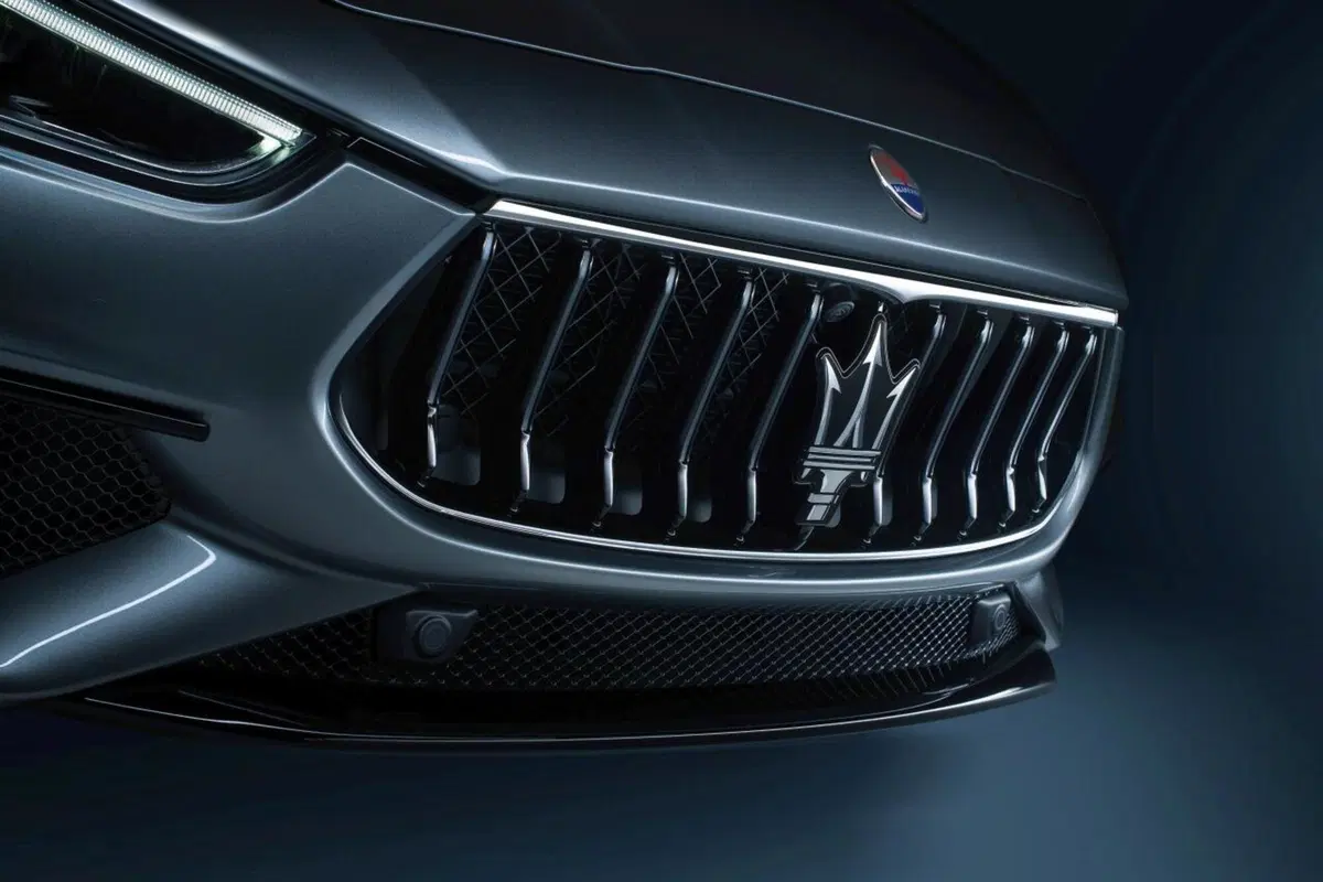 Maserati Ghibli Hybrid, la prima ibrida del Tridente (21)