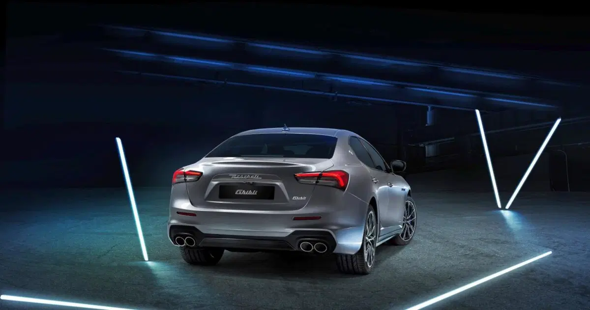 Maserati Ghibli Hybrid, la prima ibrida del Tridente (22)