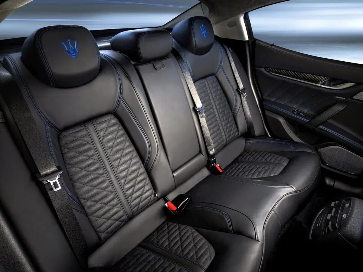 Maserati Ghibli Hybrid, la prima ibrida del Tridente (25)