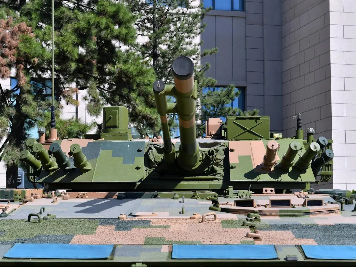 ZBD-04: il carro IFV da combattimento e trasporto dell'esercito cinese (3)
