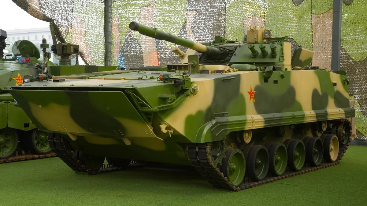 ZBD-04: il carro IFV da combattimento e trasporto dell'esercito cinese (5)
