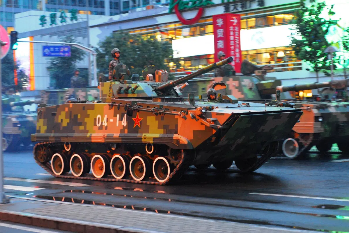 ZBD-04: il carro IFV da combattimento e trasporto dell'esercito cinese (7)