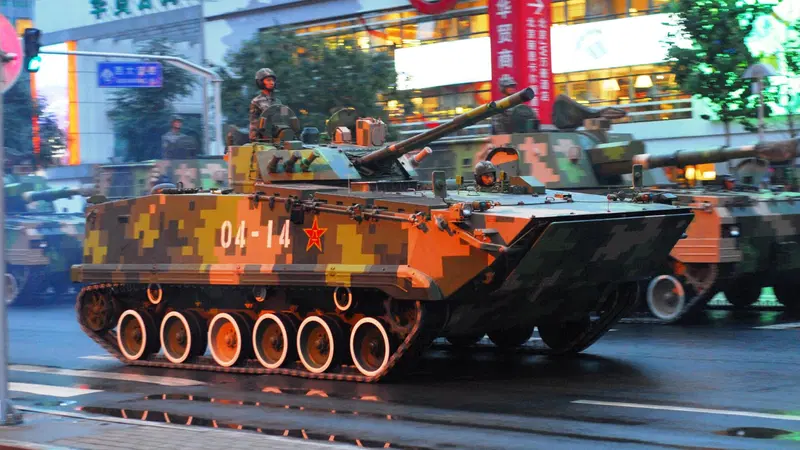 Tensione fra Cina e Taiwan: la Cina mobilita le truppe di terra con questa bestia 