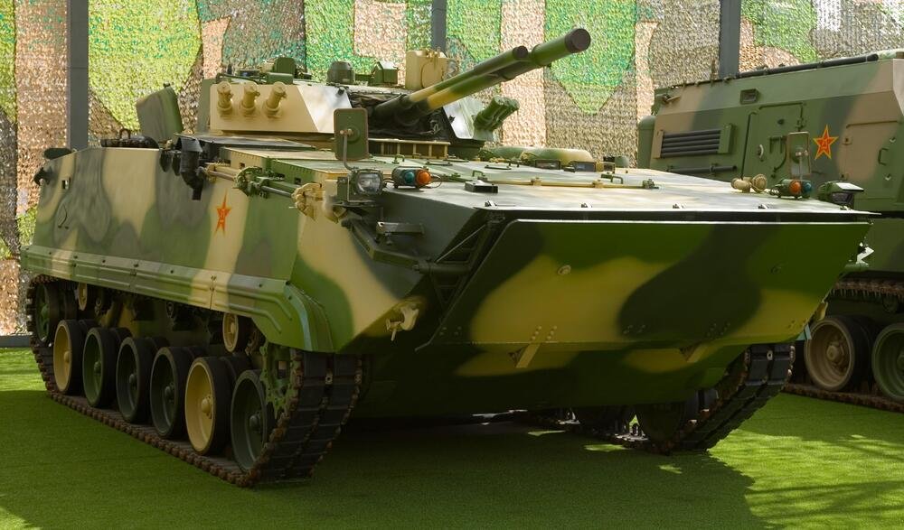 Un ZBD-04 in mostra