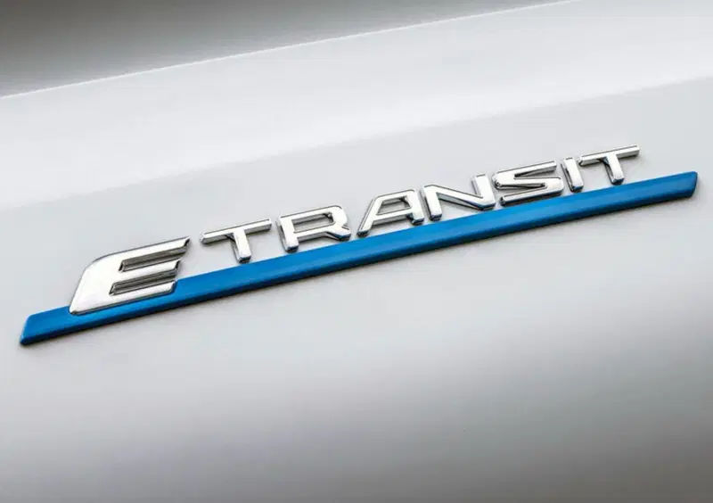 Ford E-Transit Furgone (24)