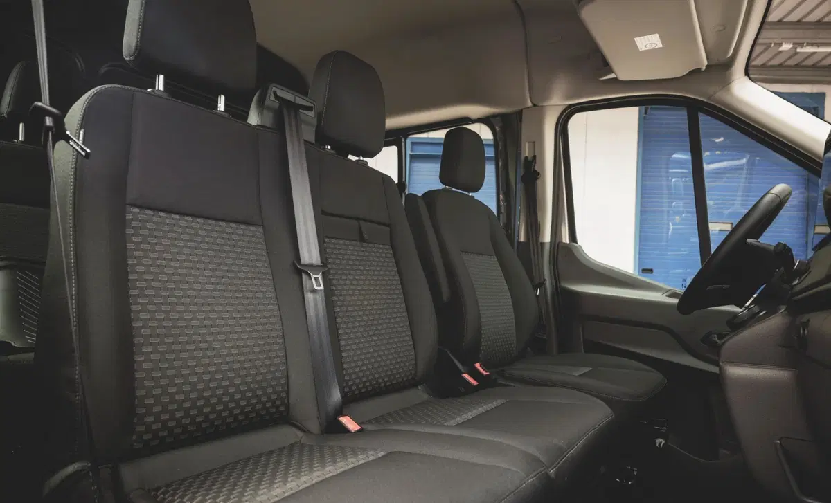 Ford E-Transit Furgone 390 Batteria 68kWh 269CV PL-TM-DC Furgone Trend (16)