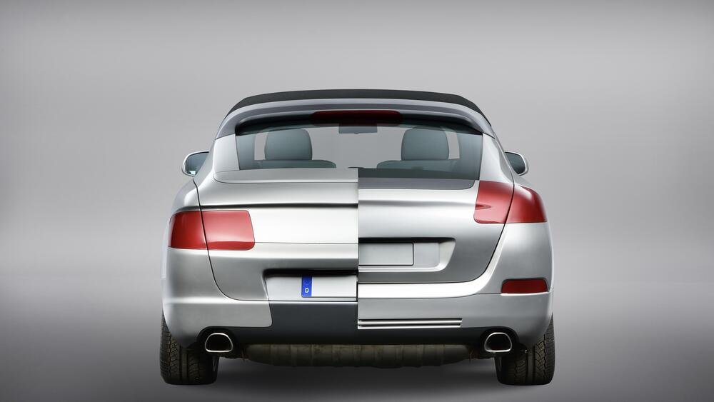 I due differenti posteriori della Porsche Cayenne Cabrio