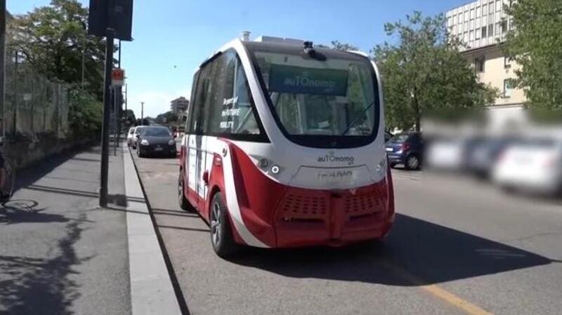 A Torino parte l&#039;esperimento: navette a guida autonoma in giro [VIDEO]