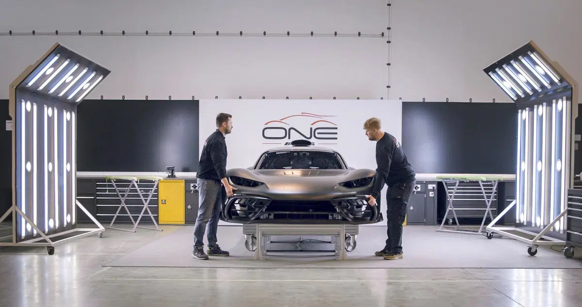 Mercedes avvia la produzione della AMG One