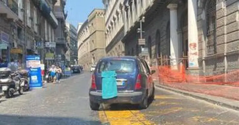 C'&egrave; la ZTL? "Non me ne frego proprio" (e vai di trucco dell'asciugamano)