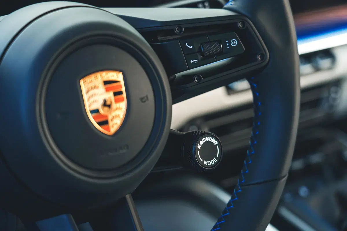 Porsche 911 Sally Carrera Special 2022 (26)