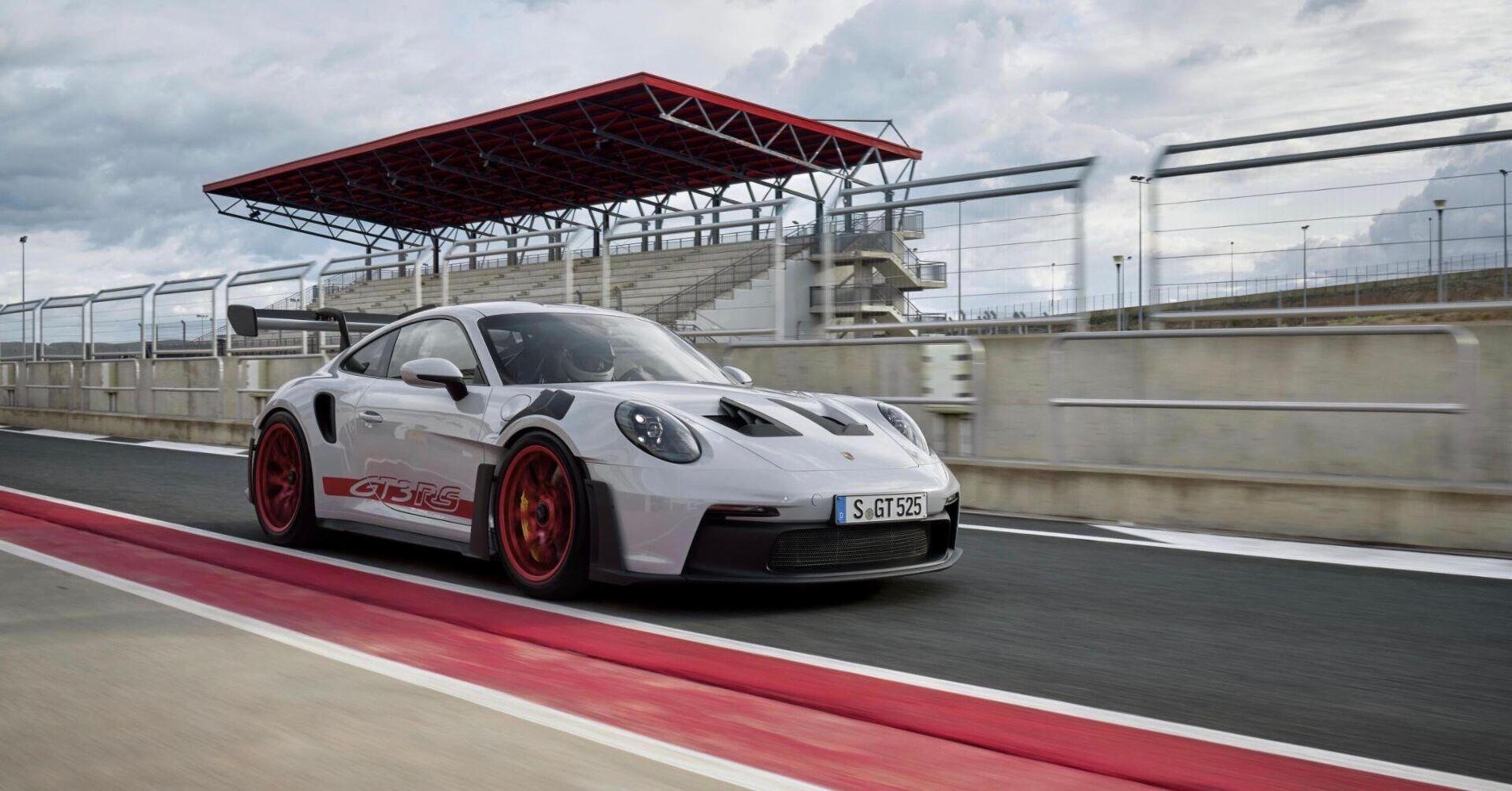 Porsche 911 GT3 RS 2023 ecco il lancio ufficiale [VIDEO]