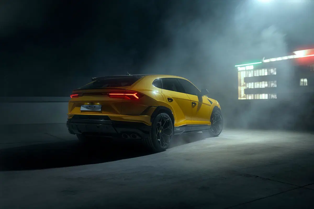 Lamborghini Urus Performante: ecco la nuova super suv 2023 più potente che mai (13)