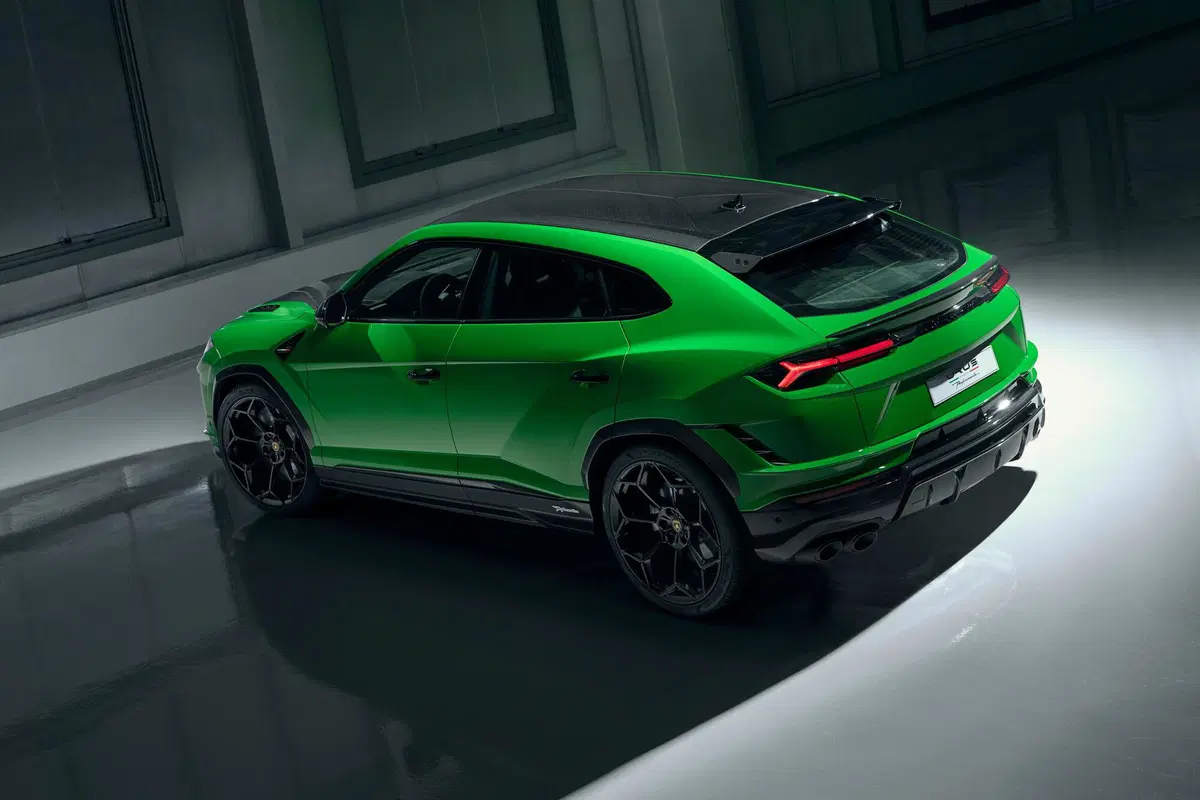 Lamborghini Urus Performante: ecco la nuova super suv 2023 più potente che mai (21)