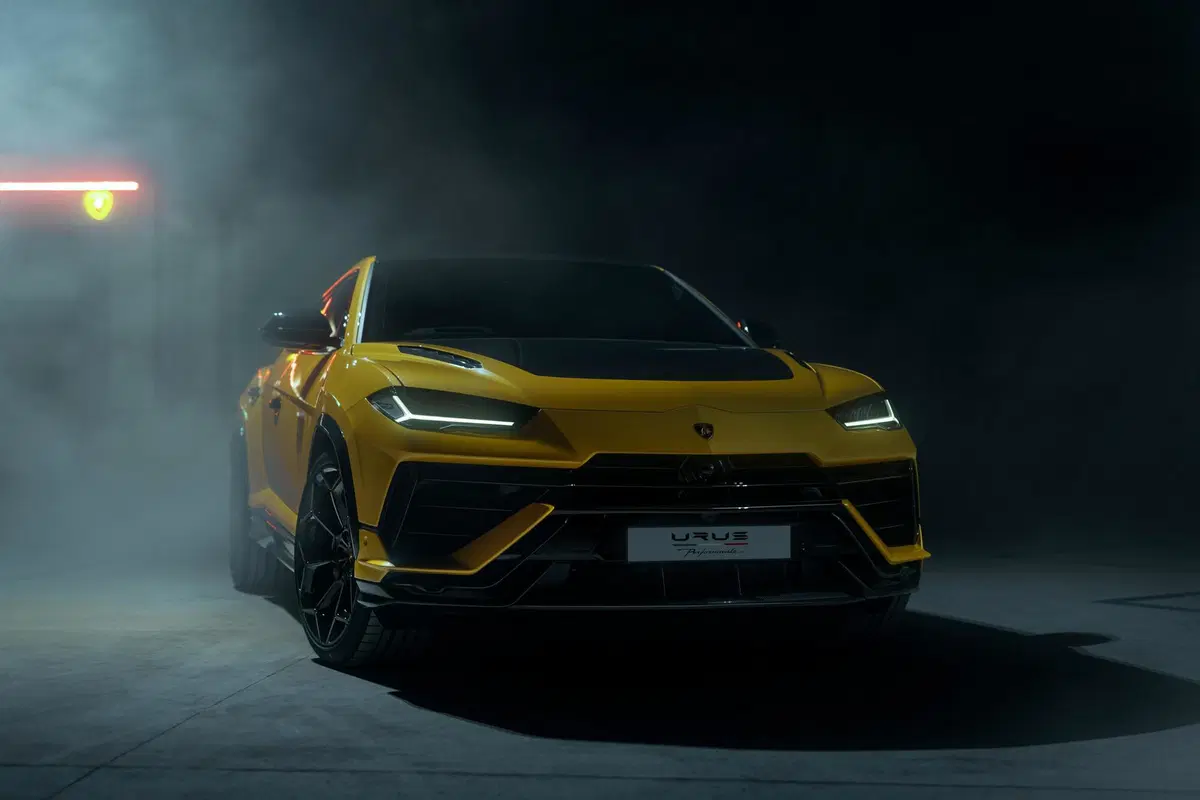 Lamborghini Urus Performante: ecco la nuova super suv 2023 più potente che mai (32)
