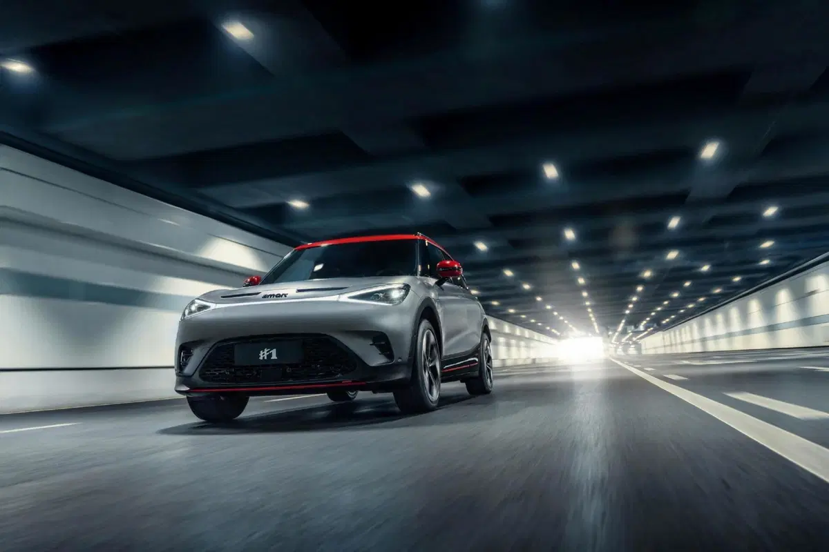 Smart #1, la versione Brabus del mini SUV è in arrivo (3)