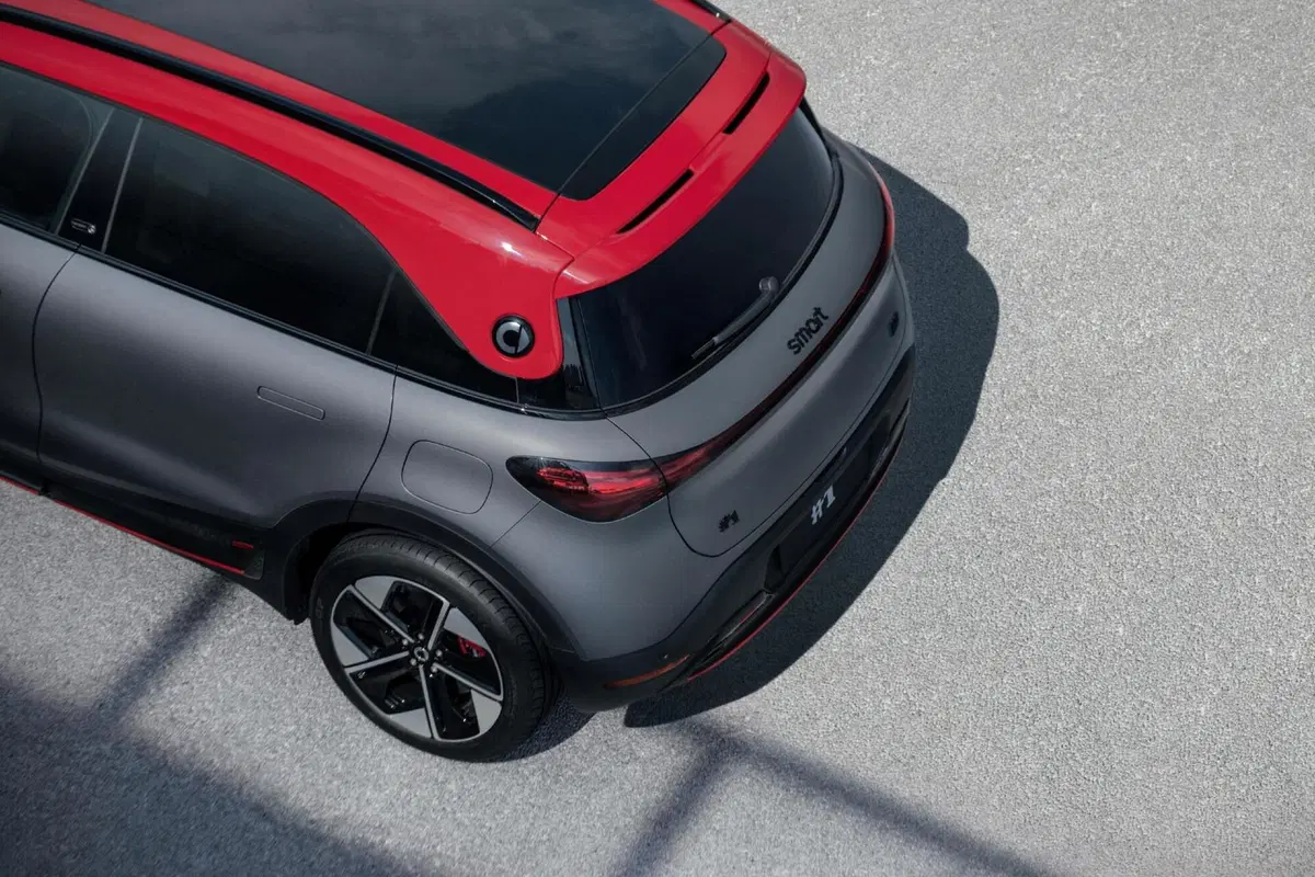 Smart #1, la versione Brabus del mini SUV è in arrivo (10)