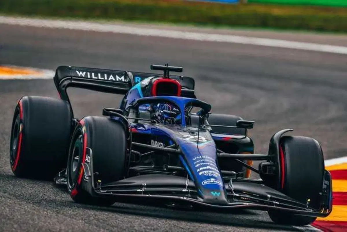 F1, GP Belgio 2022: miglior tempo per Verstappen. Sainz in pole (31)