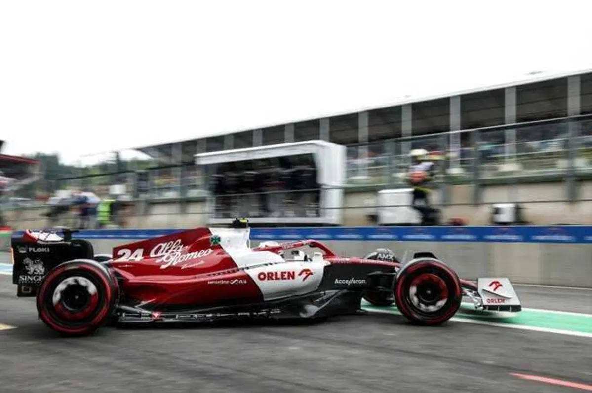 F1, GP Belgio 2022: miglior tempo per Verstappen. Sainz in pole (37)