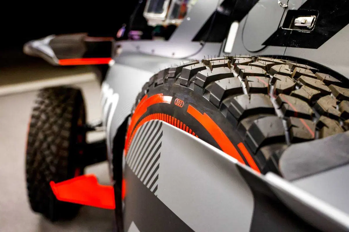 Dakar. Audi lancia l’Astronave RS Q e-tron E2 (14)