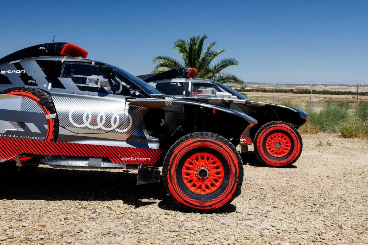 Dakar. Audi lancia l’Astronave RS Q e-tron E2 (9)