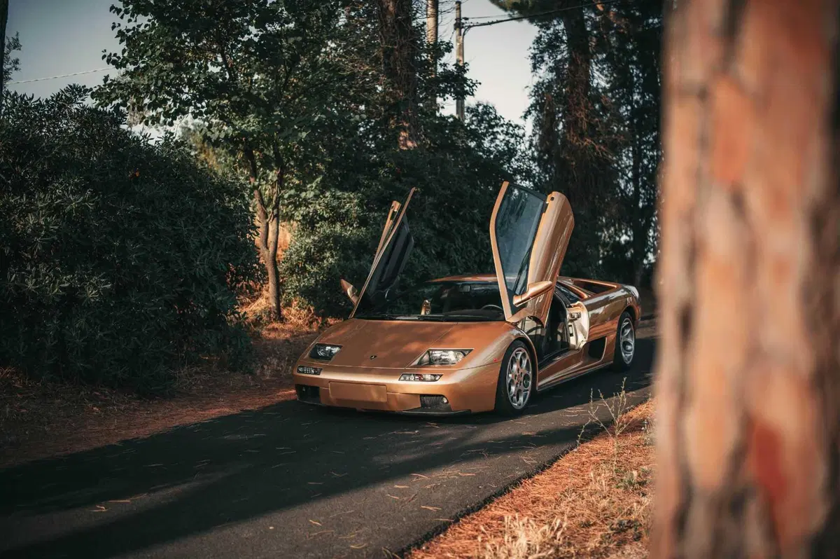 Lamborghini Diablo, l'erede della Countach: il primo V12 "4x4" (6)