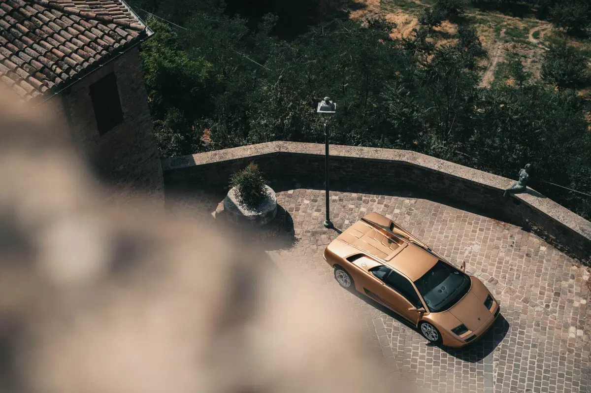 Lamborghini Diablo, l'erede della Countach: il primo V12 "4x4" (7)
