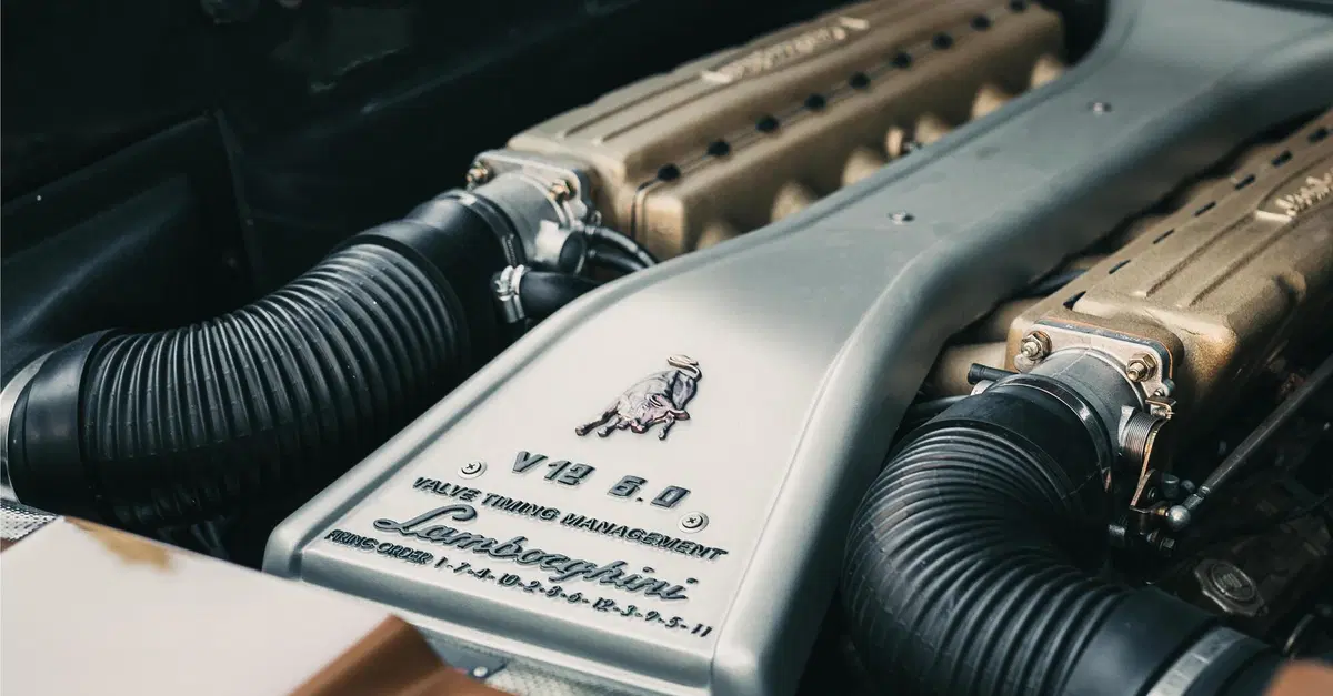 L'erede della Lamborghini Aventador avr&agrave; un V12 ibrido plug-in, forse aspirato