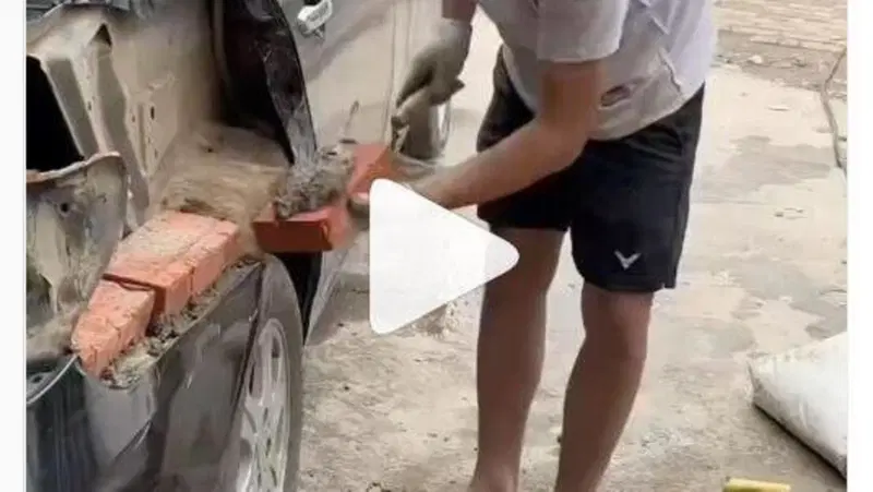 Carrozziere o muratore? Ecco una vera opera di "ricostruzione" auto danneggiata [video]