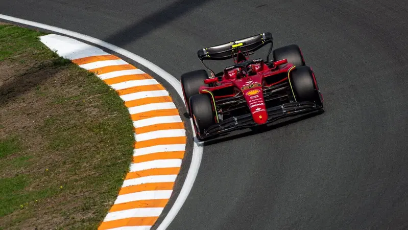 Formula 1, Sainz: "Domani andremo in caccia della pole position"