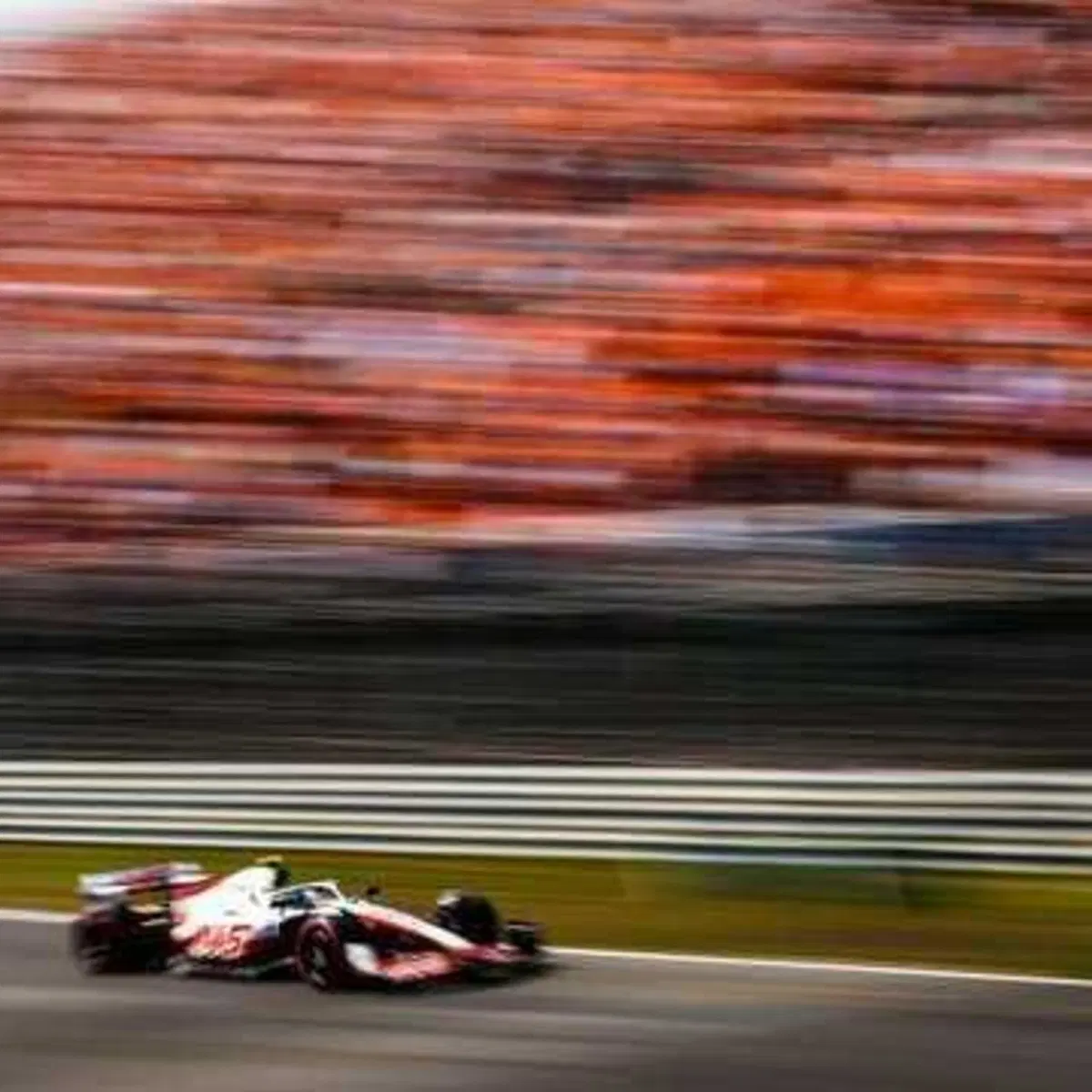 F1, GP Olanda 2022: pole per Verstappen. Leclerc secondo (37)