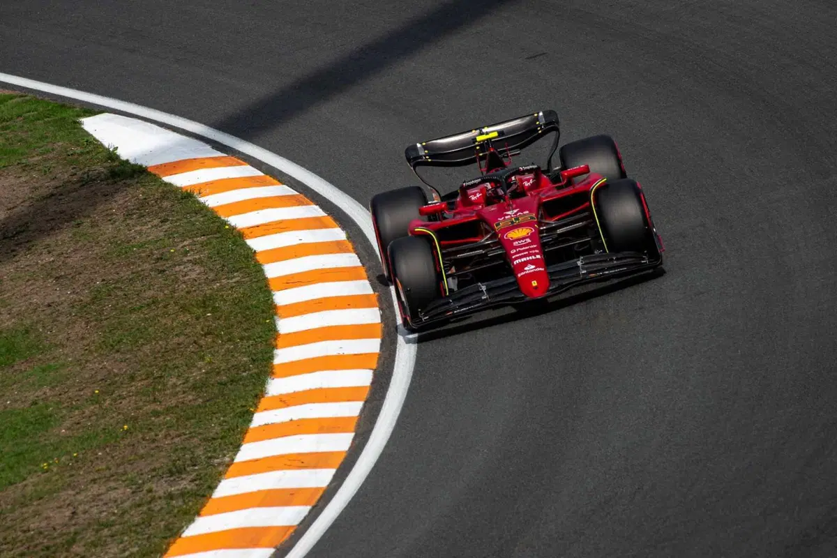 F1, GP Olanda 2022: pole per Verstappen. Leclerc secondo (55)