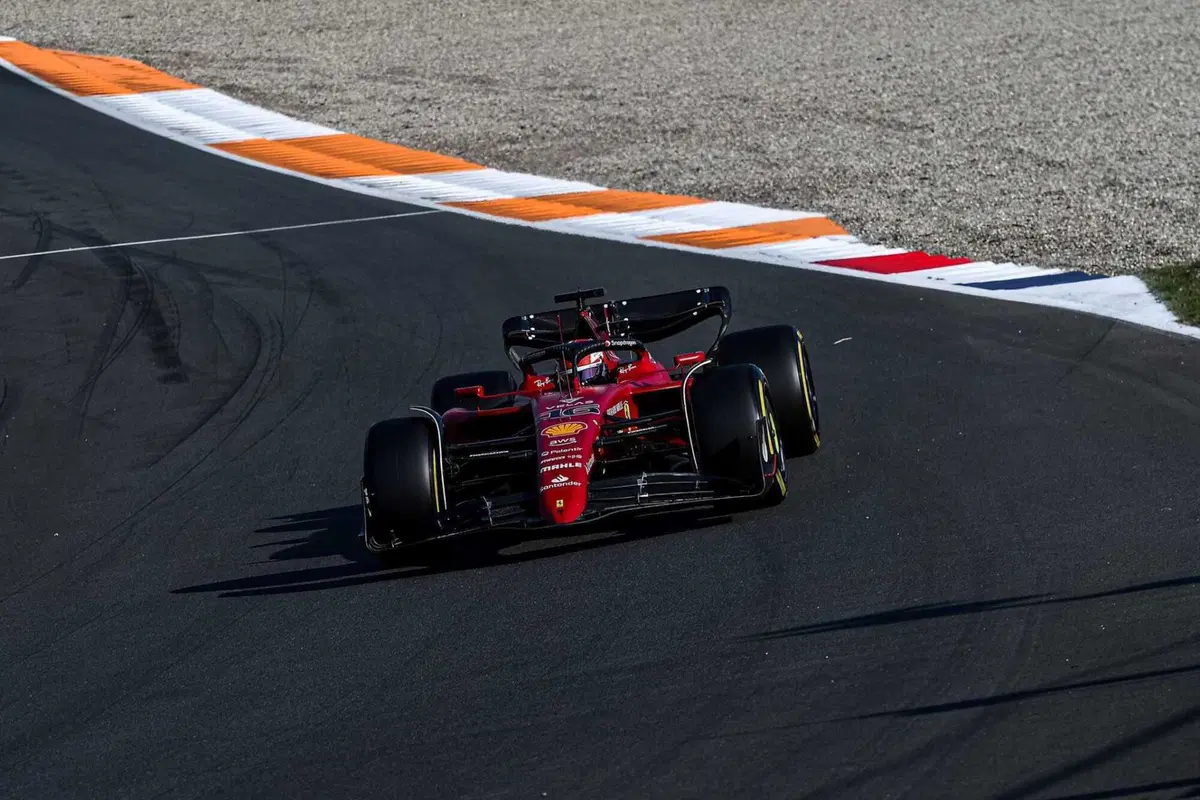 F1, GP Olanda 2022: pole per Verstappen. Leclerc secondo (65)