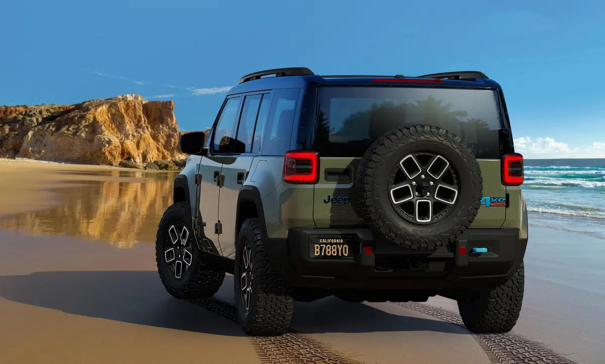 Nuova Jeep Recon: indimenticabile Wrangler, ma a batterie (4)