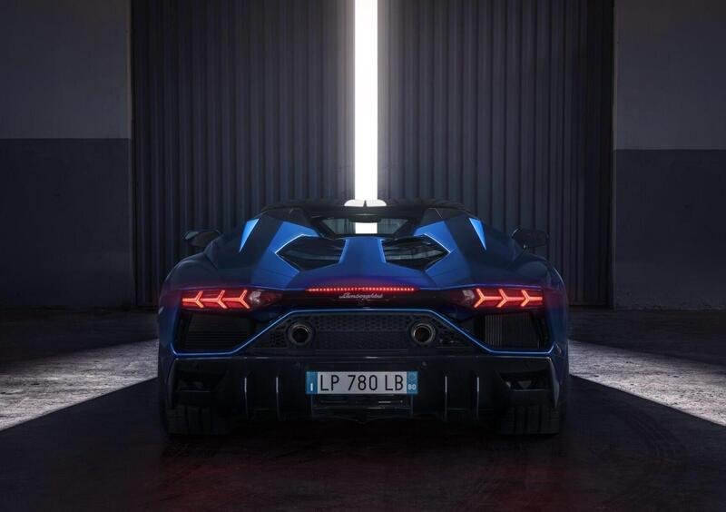 Lamborghini Aventador Cabrio (4)